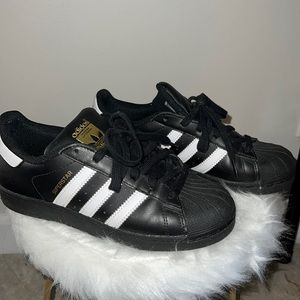 Adidas Superstar Sneakers